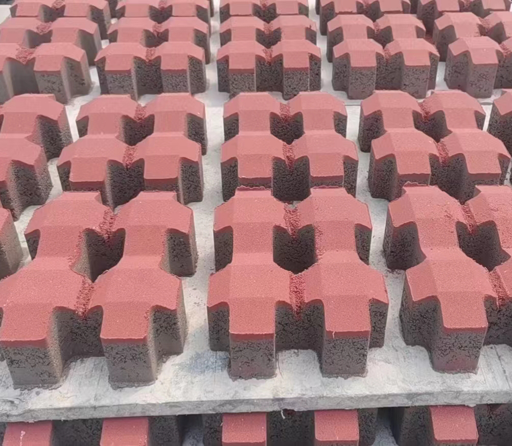 仿木垃圾箱在使用中是仿真的工藝品！